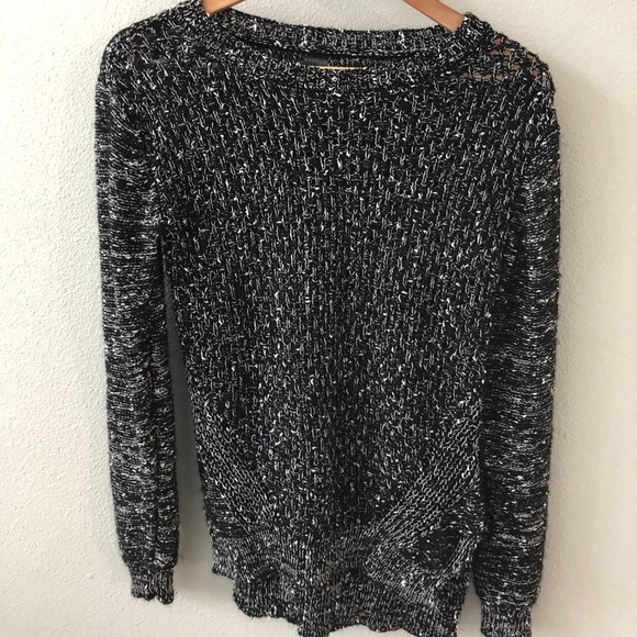 Madison Lilly Sweaters - Black and white sweater